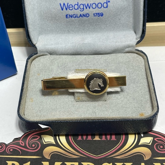 Wedgwood Tie Pin/ Clip , horsehead design. Made in England. - Picture 4 of 11